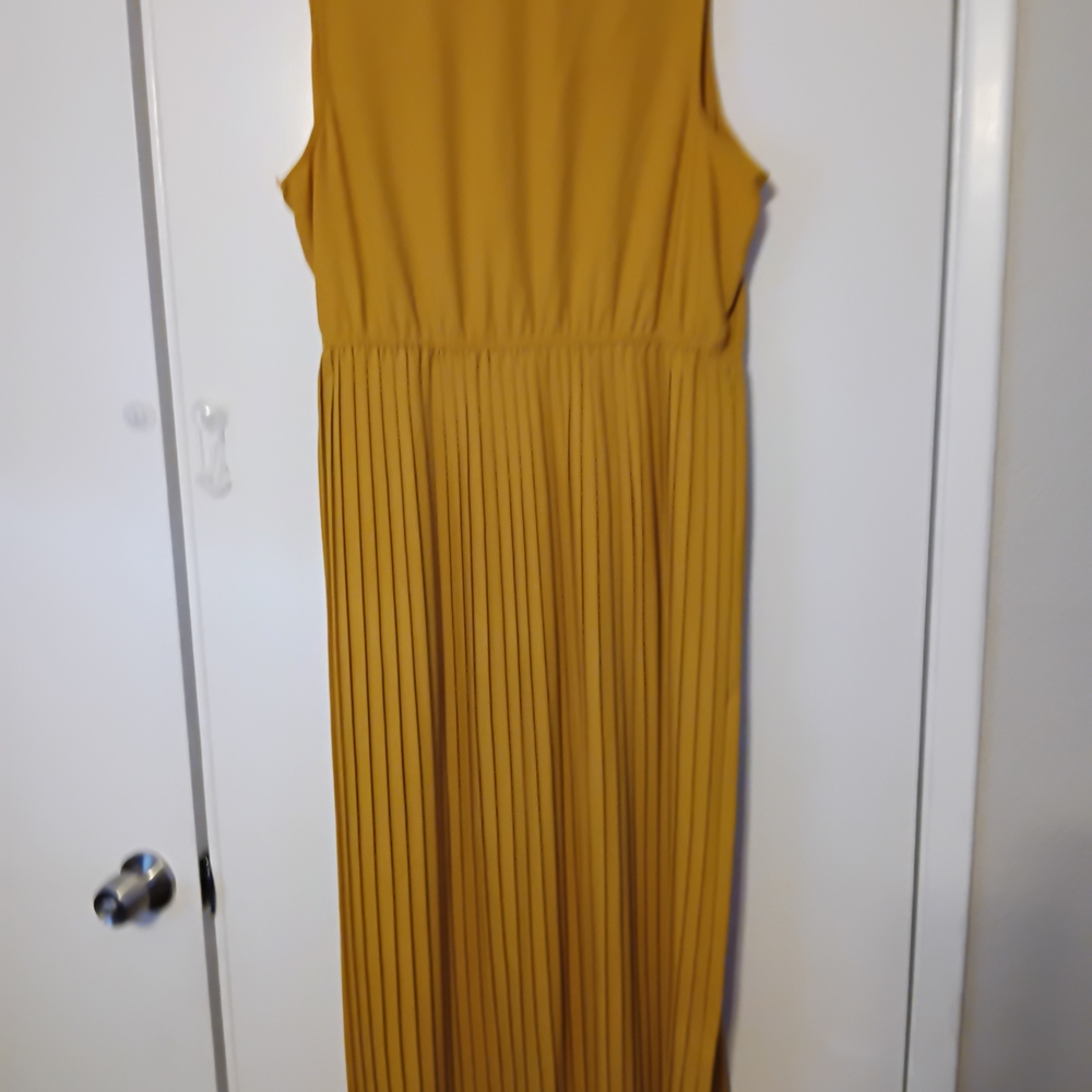 Elegant Mustard Sleeveless Dress